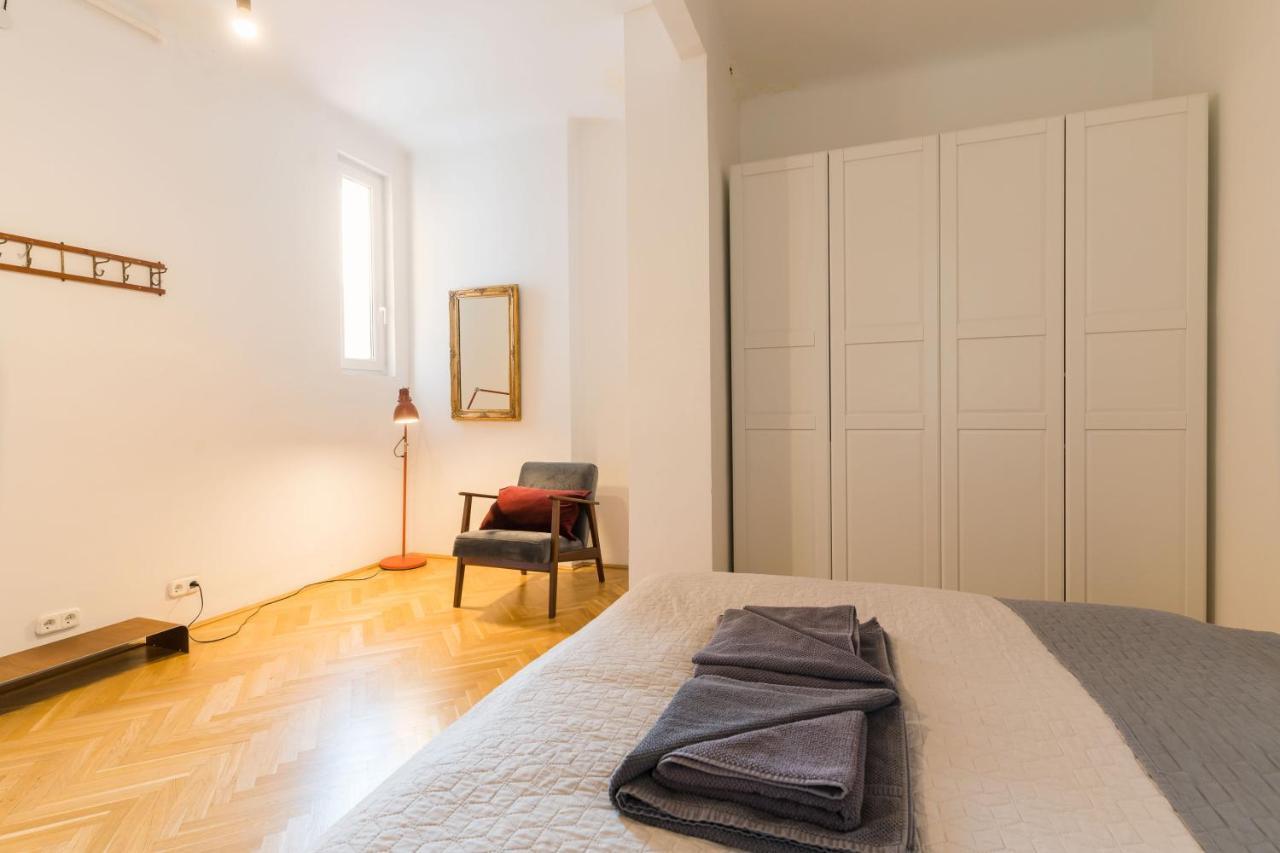 Klauzal Apartment W/3 Bedrooms, French Balcony 布达佩斯 外观 照片