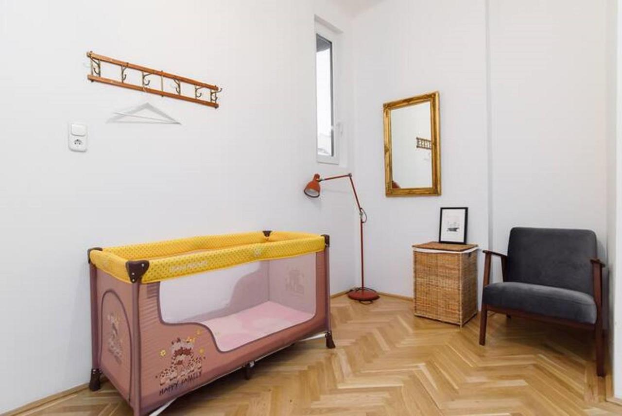Klauzal Apartment W/3 Bedrooms, French Balcony 布达佩斯 外观 照片