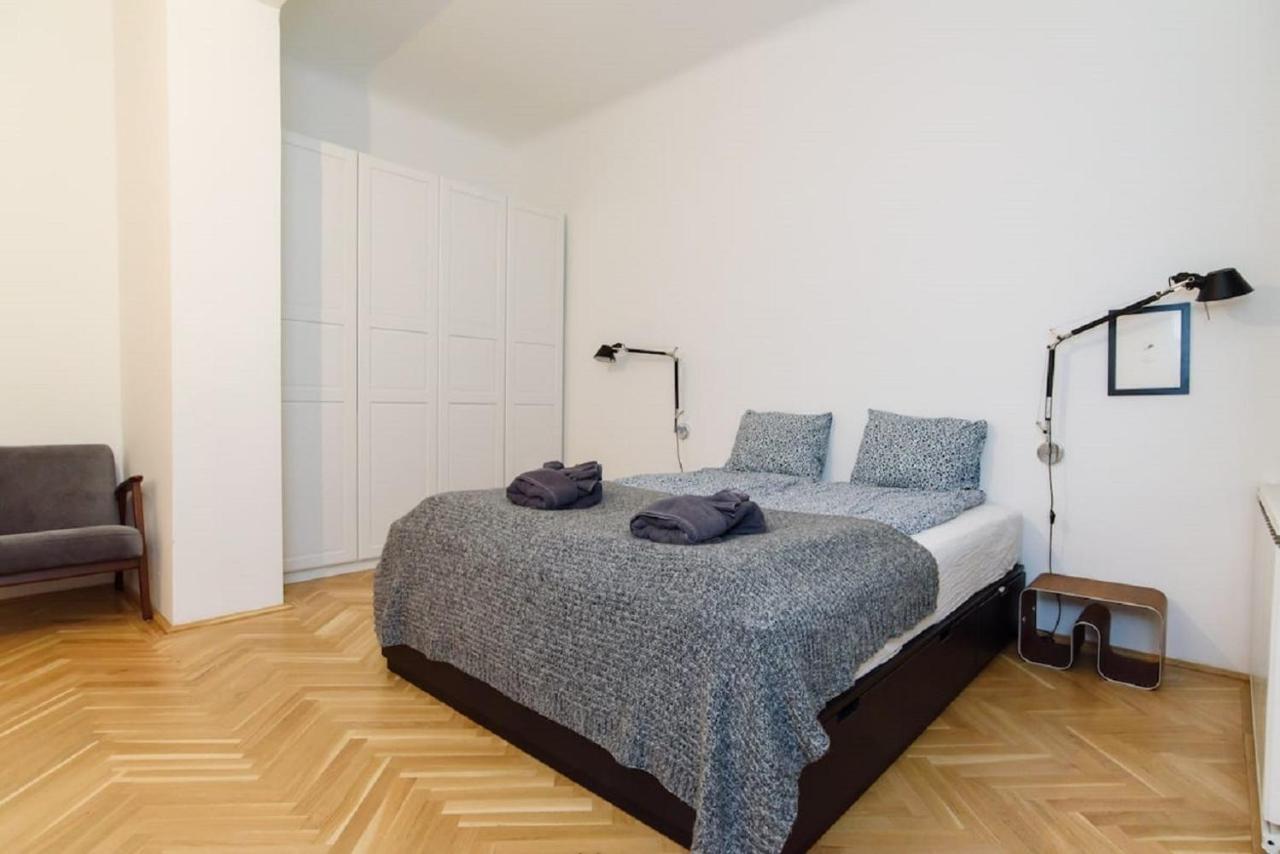 Klauzal Apartment W/3 Bedrooms, French Balcony 布达佩斯 外观 照片
