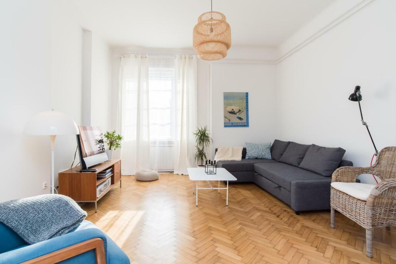 Klauzal Apartment W/3 Bedrooms, French Balcony 布达佩斯 外观 照片