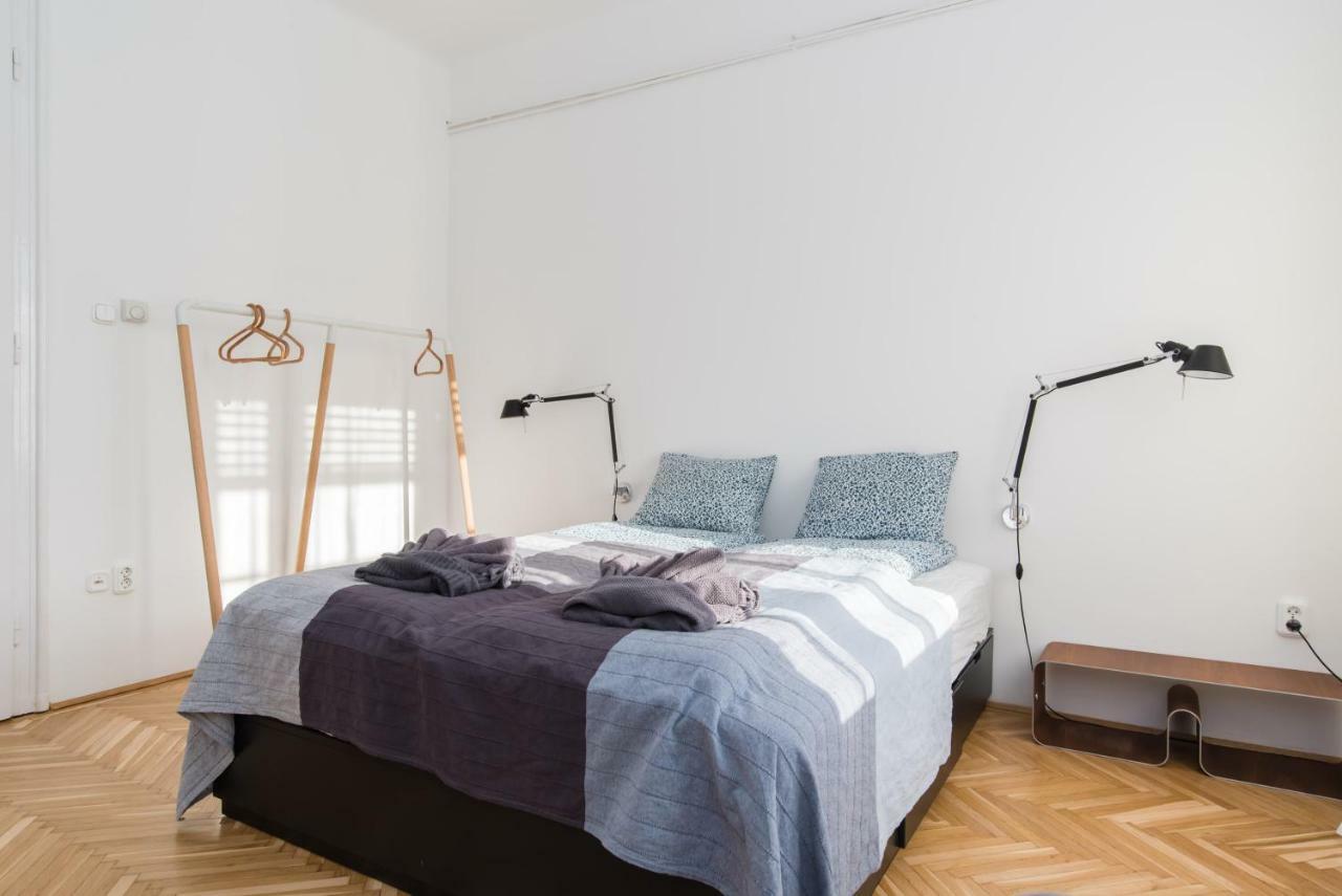Klauzal Apartment W/3 Bedrooms, French Balcony 布达佩斯 外观 照片