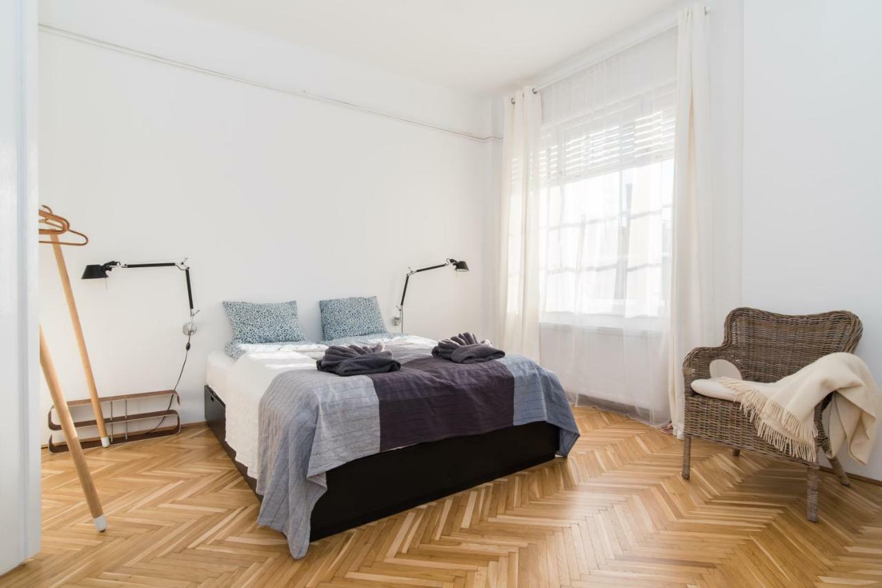 Klauzal Apartment W/3 Bedrooms, French Balcony 布达佩斯 外观 照片